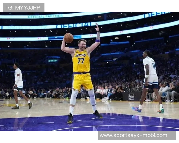 湖人医疗团队为东契奇量身定制护具旨在有效保护其腿部健康